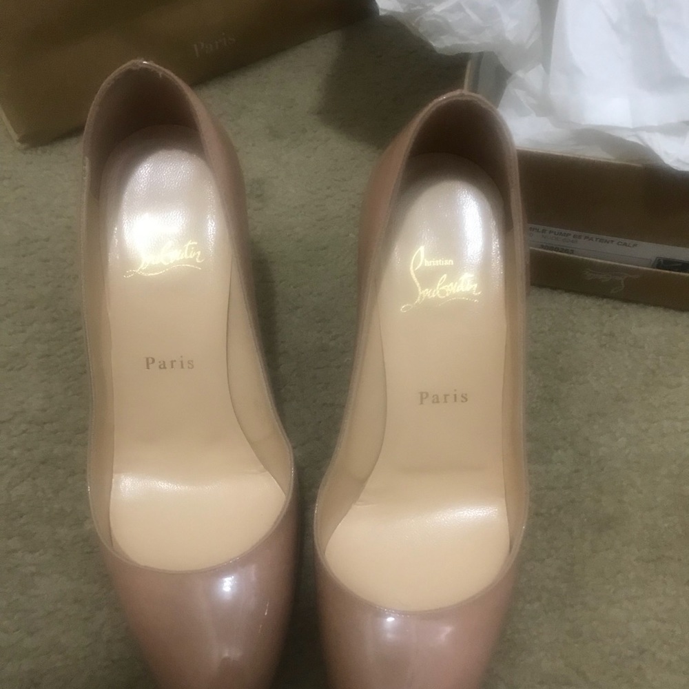 Christian Louboutin simple pump 85 mm size 38 nude